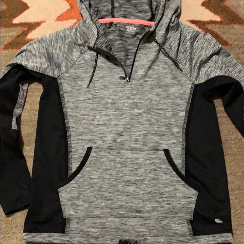 Women active  quarter zip sweater